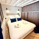 Luxury Apartment - Heart Of Le Marais With Balcony