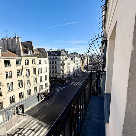 Luxury - Heart Of Le Marais With Balcony Paris