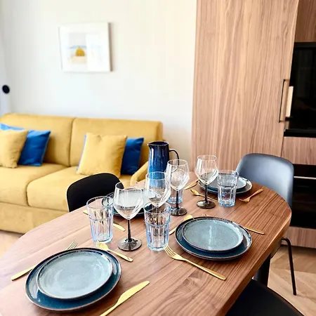 Luxury - Heart Of Le Marais With Balcony *